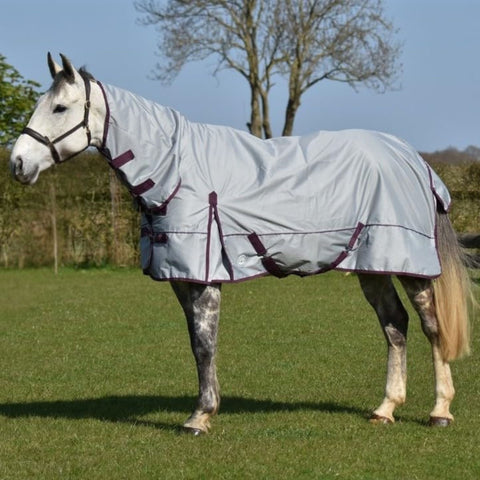 Lightweight  No Fill Turnout Horse Rugs  600d | 0g Quilted Filling | Integrated Full Neck Horse Rain Sheet